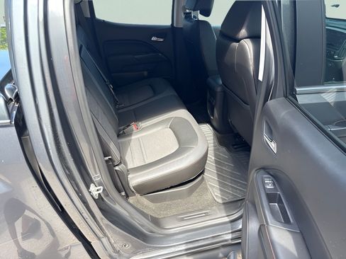 Used 2016 GMC Canyon SLE w/ All Terrain Adventure Package AWD/4WD image 11