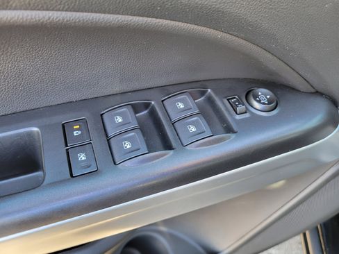 Used 2022 Chevrolet Colorado LT w/ LT Convenience Package image 20