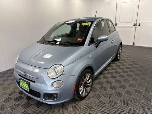 Used 2015 FIAT 500 Sport w/ Comfort/Convenience Group FWD image 3