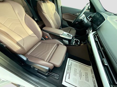 Used 2025 BMW X1 xDrive28i w/ Technology Package image 14