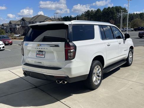 Used 2023 Chevrolet Suburban Premier image 6