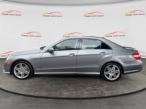 Used 2010 Mercedes-Benz E 550 4MATIC Sedan image 7