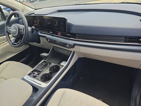 New 2026 Kia Carnival EX FWD image 12