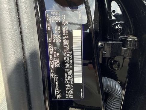Used 2021 Volvo S60 T5 Momentum w/ Premium Package AWD/4WD image 30