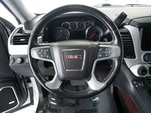 Used 2019 GMC Yukon XL SLT image 21