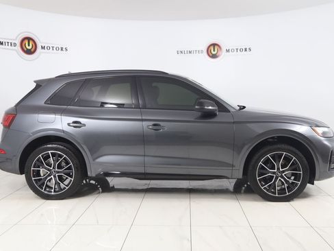 Used 2023 Audi SQ5 Premium Plus w/ Premium Plus Package AWD/4WD image 2