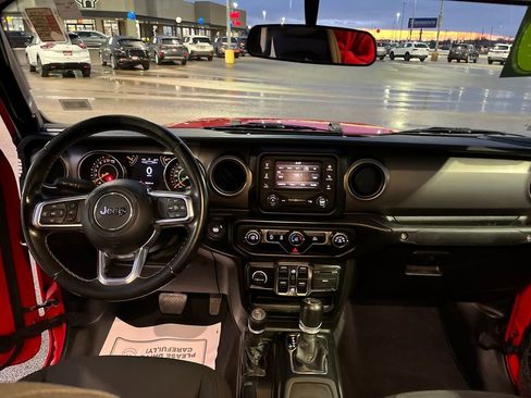 Used 2020 Jeep Gladiator Sport w/ Quick Order Package 24S image 17