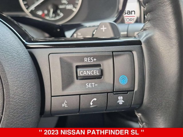 Used 2023 Nissan Pathfinder SL AWD/4WD image 21