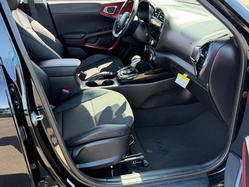 Used 2023 Kia Soul GT-Line FWD image 26