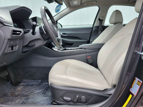 Used 2020 Hyundai Sonata Limited image 16