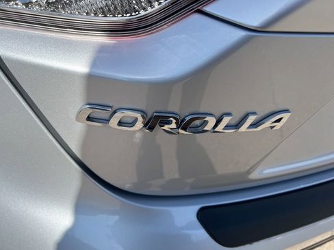 Used 2023 Toyota Corolla LE image 30