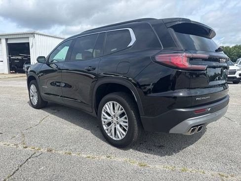 Used 2025 GMC Acadia Elevation w/ Elevation Premium Package FWD image 3