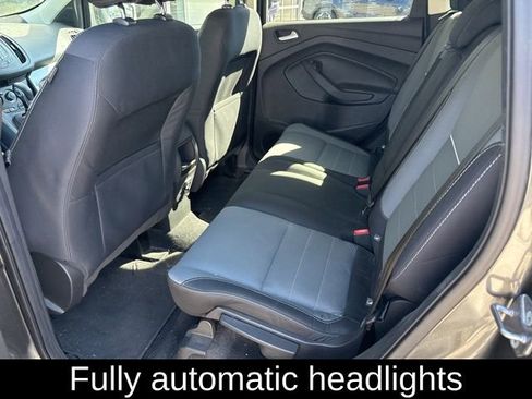 Used 2015 Ford Escape SE FWD image 14