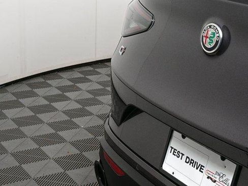 New 2025 Alfa Romeo Stelvio Sprint w/ Convenience Package AWD/4WD image 35