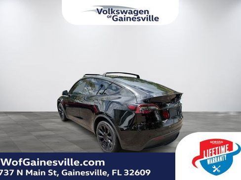 Used 2023 Tesla Model Y Long Range AWD/4WD image 4