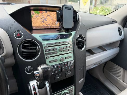 Used 2011 Honda Pilot Touring image 37