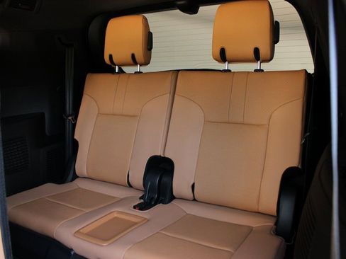 Used 2026 Lexus LX 700h Luxury w/ Accessory Package (Z1) image 35