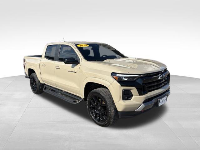 Used 2024 Chevrolet Colorado Z71 w/ LPO, Dark Essentials Package AWD/4WD image 8