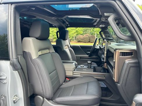 Used 2025 GMC Hummer EV 3X w/ Extreme Off-Road Package AWD/4WD image 57