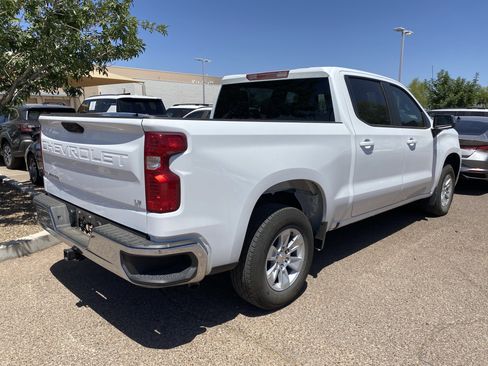 Used 2025 Chevrolet Silverado 1500 LT RWD image 2