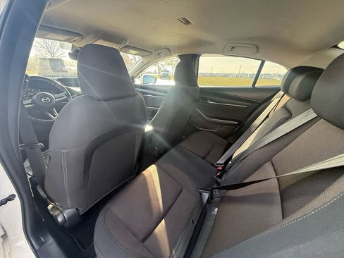 Used 2019 MAZDA MAZDA3 Sedan image 12