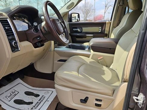 Used 2017 RAM 1500 Laramie w/ Convenience Group image 13