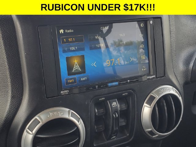 Used 2017 Jeep Wrangler Unlimited Rubicon w/ Cold Weather Group AWD/4WD image 17