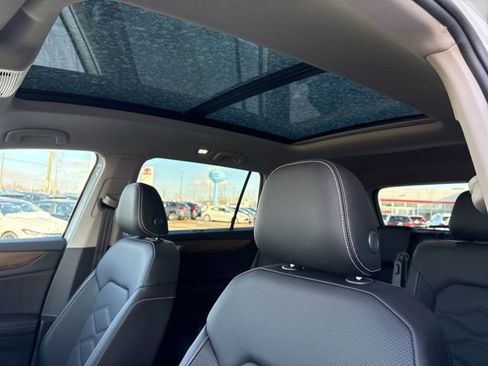 New 2026 Volkswagen Atlas SE image 17