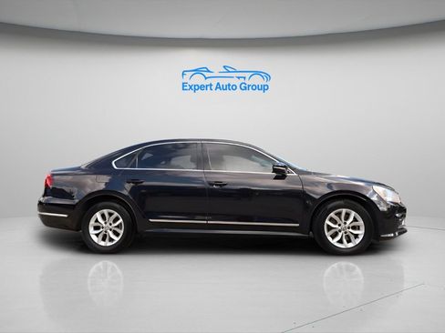 Used 2017 Volkswagen Passat 1.8T S image 29