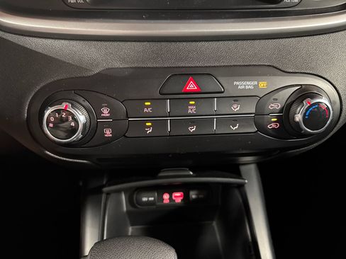 Used 2019 Kia Sorento FWD image 23