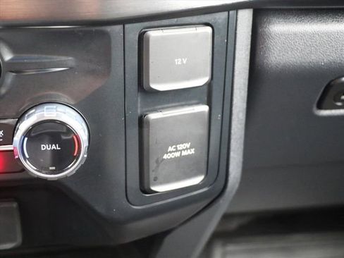 Used 2024 Ford F350 Lariat w/ Chrome Package image 26