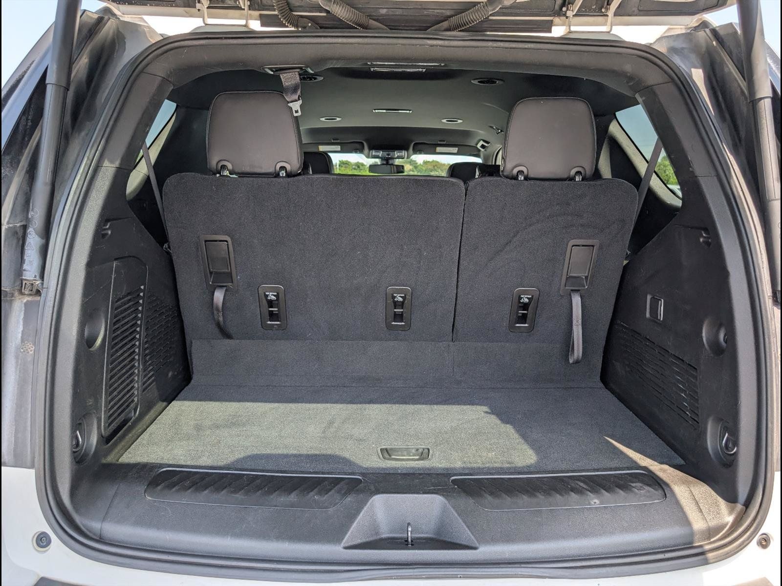 Used 2021 GMC Yukon SLT RWD image 14