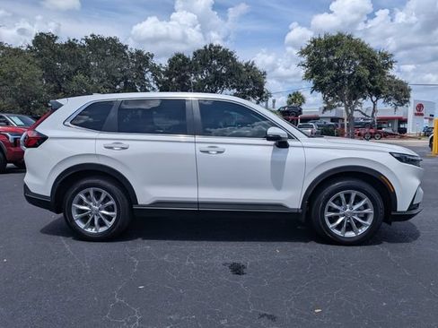 Used 2024 Honda CR-V EX image 3