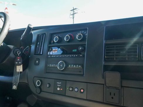 New 2026 Chevrolet Express 2500 w/ Driver Convenience Package image 12