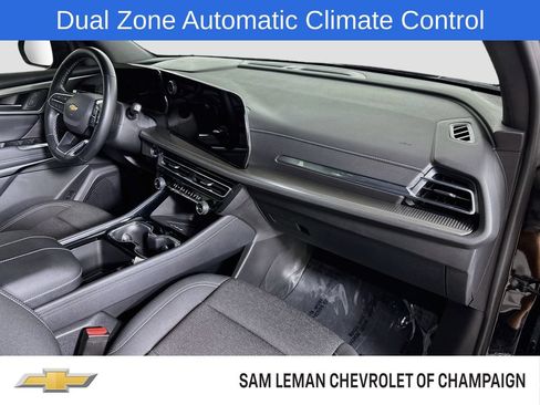 Used 2025 Chevrolet Traverse LT FWD image 29