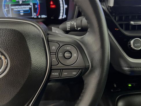 Used 2025 Toyota Corolla XSE image 20