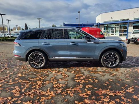 New 2025 Lincoln Aviator Reserve w/ Equipment Group 201A image 8