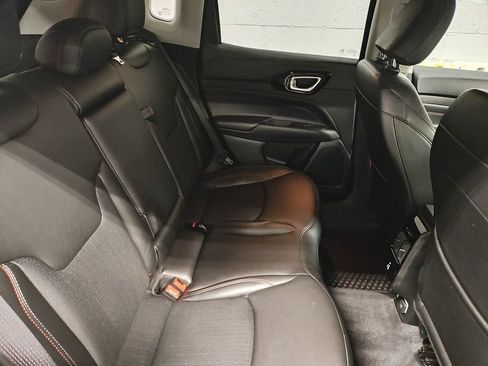 Used 2022 Jeep Compass Trailhawk w/ Trailhawk Convenience Group image 12