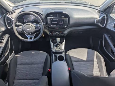 Used 2024 Kia Soul LX w/ Option Group 015 FWD image 14