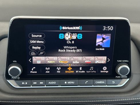 Used 2025 Nissan Rogue SV AWD/4WD image 18