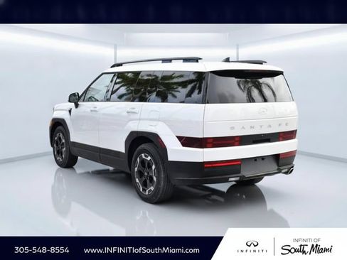 Used 2025 Hyundai Santa Fe SEL FWD image 6