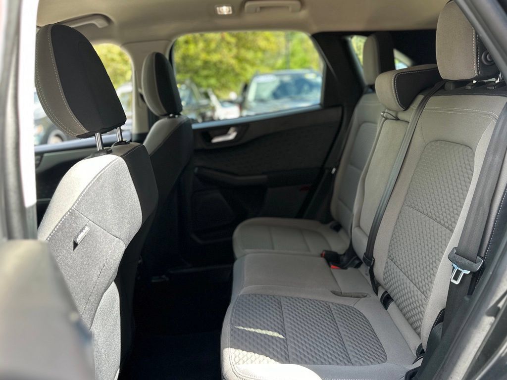Used 2020 Ford Escape SE FWD image 7