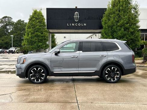 Used 2023 Kia Telluride SX FWD image 2