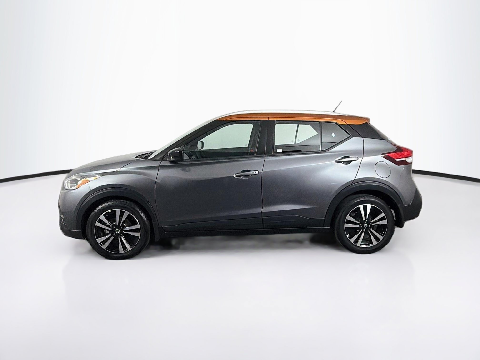 Used 2020 Nissan Kicks SV FWD image 4