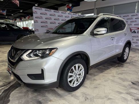Used 2020 Nissan Rogue SV image 56