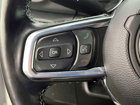 Used 2023 Jeep Wrangler Unlimited Sahara w/ Cold Weather Group image 18