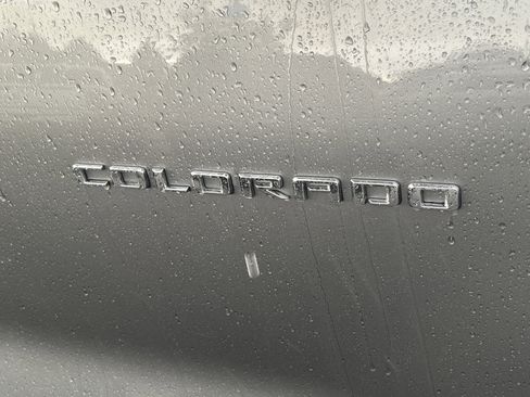 Used 2023 Chevrolet Colorado Z71 w/ Z71 Convenience Package 2 image 9