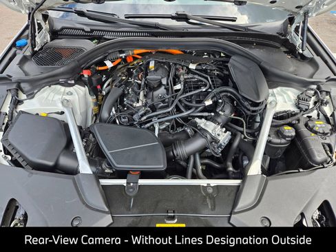 Used 2019 BMW 530e w/ M Sport Package RWD image 16