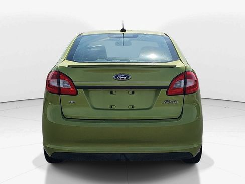 Used 2013 Ford Fiesta SE FWD image 8