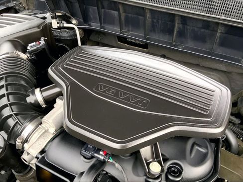 Used 2019 GMC Acadia SLT w/ LPO, Floor Liner Package FWD image 29